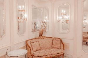 Wedding venue Queens NY Groom bridal room