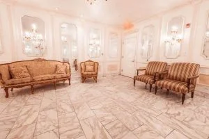 Wedding venue Queens NY Groom bridal room